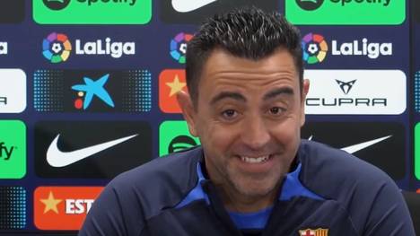 Nach seiner Beschwerde über den trockenen Platz beim Spiel in Getafe bekam Xavi von der Madrids Presse den Spitznamen "Gärtner" verpasst. Das scheint den Barca-Coach sehr zu amüsieren.