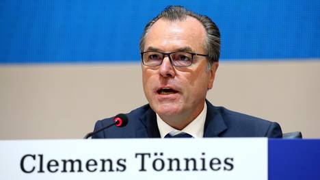 Clemens Tönnies wurde in den Aufsichtsrat von Schalke wiedergewählt