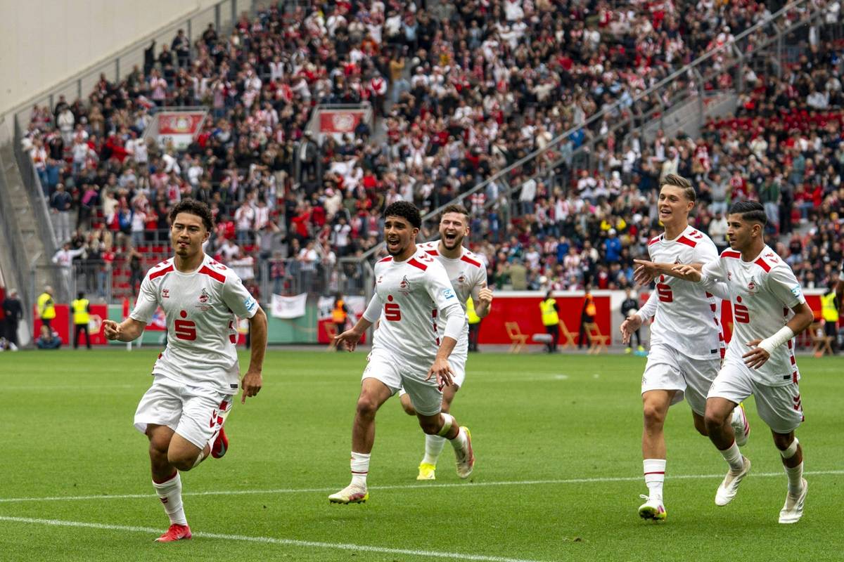 Meister-Spektakel um Köln! Wilder Schlagabtausch 
