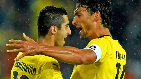 Henrikh Mkhitaryan und Mats Hummels jubeln