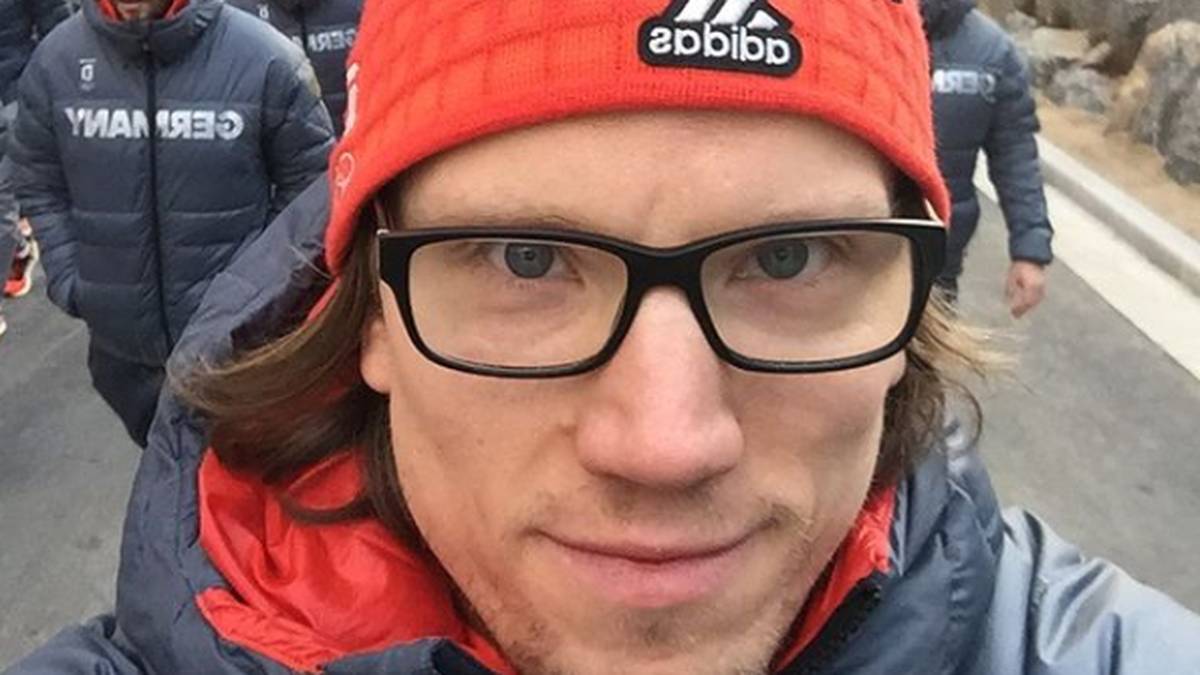 Im Viertelfinale gegen Schweden erzielte der Fahnenträger der Schlussfeier den Treffer zum 1:0. Er ist ein absoluter Familienmensch und baute bereits zu NHL-Zeiten ein Haus in Krefeld