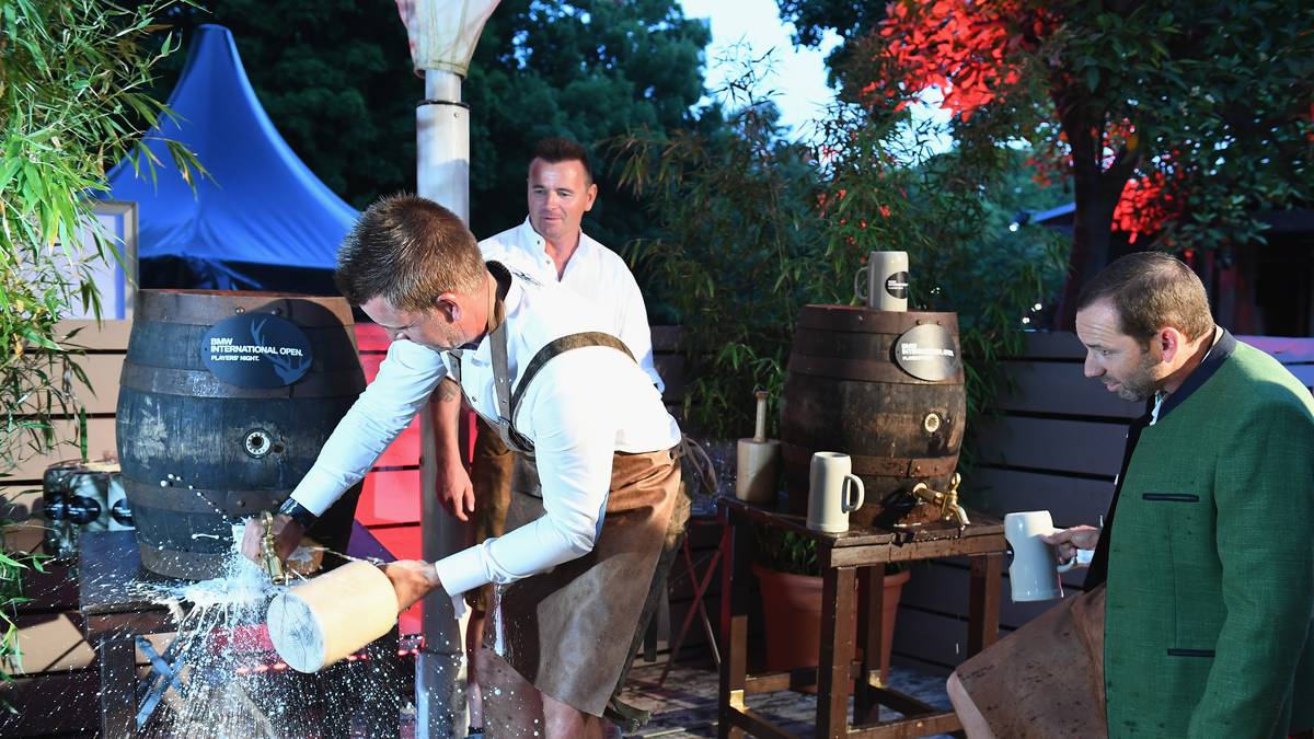 Ein bisschen Bier wird verkleckert...