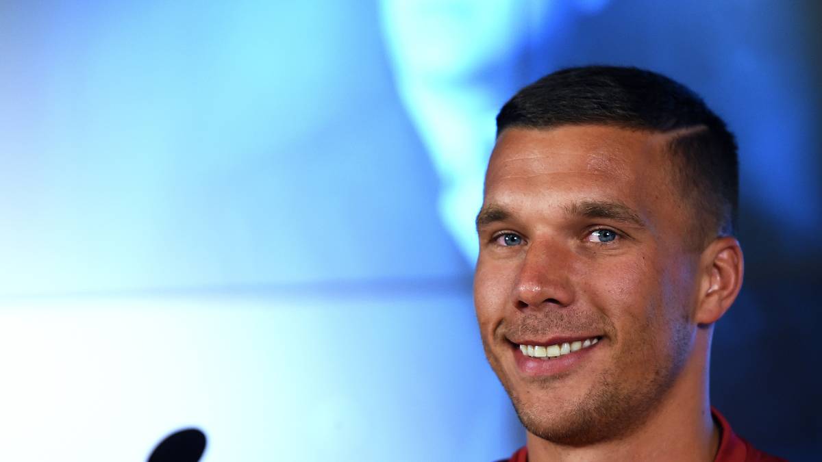 Nach Problemen bei Arsenal London und Inter Mailand will sich der EX-Kölner bei Galatasaray für einen Platz im deutschen Kader für die EM 2016 empfehlen. Ein weiterer Deutscher folgt Podolski in die Türkei....