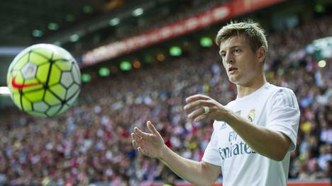Toni Kroos von Real Madrid mit Ball