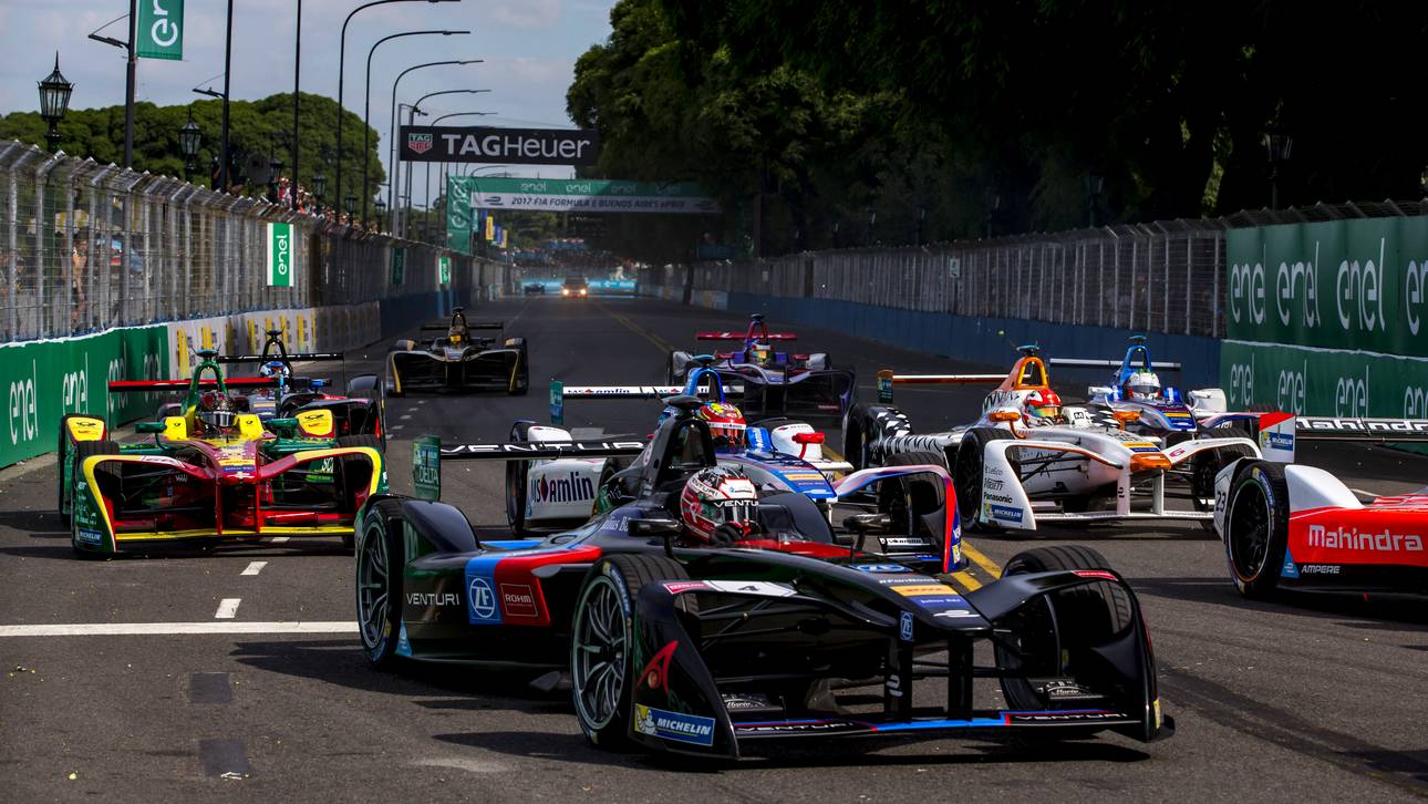 Auch Porsche dabei: Formel E auf der Überholspur