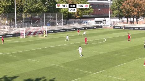 Die U15-Fußballer der Red Bull Academy aus Salzburg haben den Porsche Cup 2023 gewonnen. Im Finale besiegten die Bullen den VfB Stuttgart und profitierten von Aufbaufehlern.