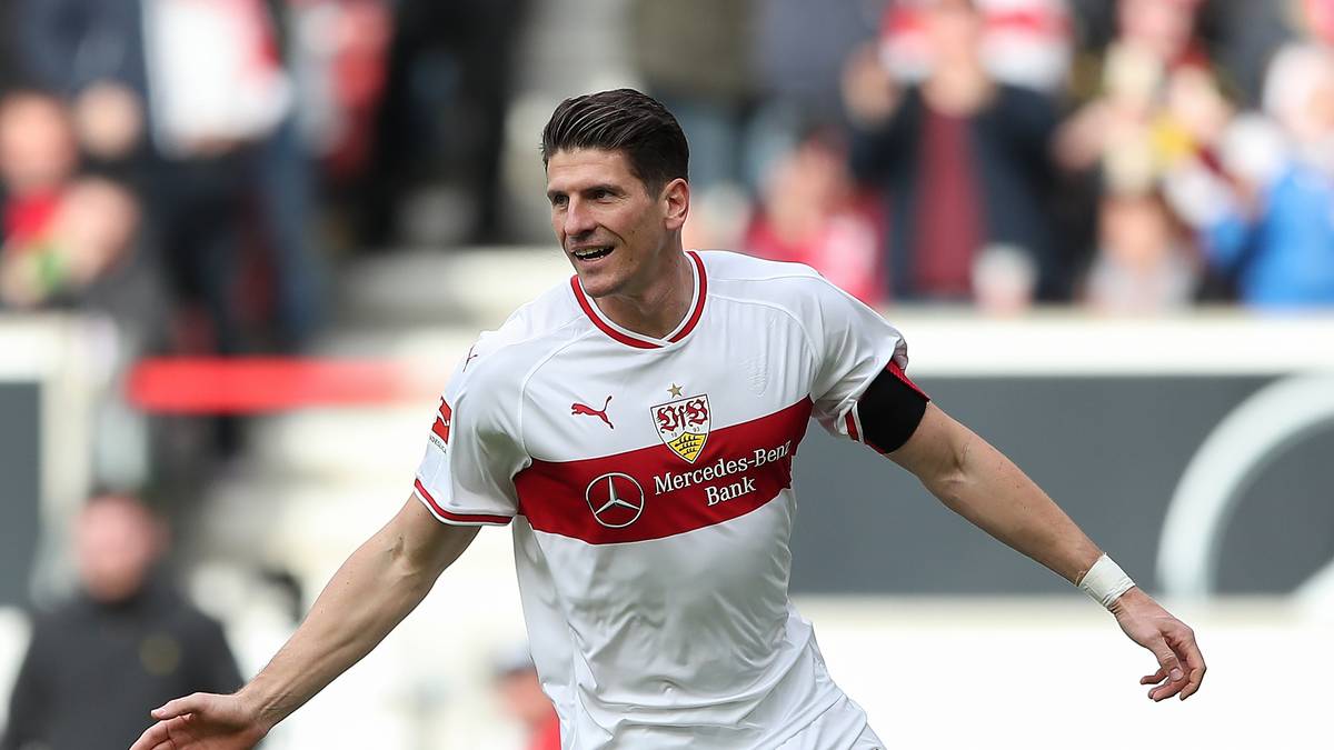 Sein Vertrag läuft noch bis 2020. Über seinen Verbleib beim VfB wird entscheiden, ob Mislintat an ihn glaubt und Gómez seine alte Treffsicherheit wieder findet