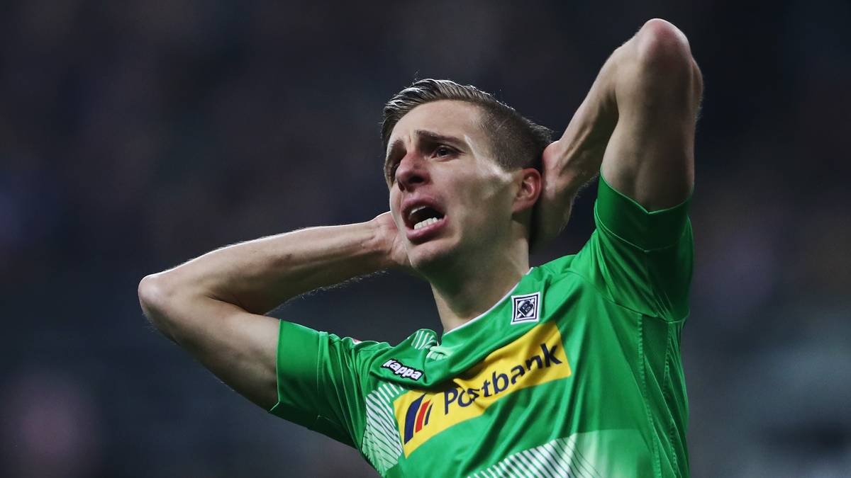 Macht auch Patrick Herrmann die Flatter? Aus Heckings Worten ist herauszulesen, dass das Gladbacher Urgestein bei einem passenden Angebot gehen könnte: "Mit Patrick hatten wir ein ganz offenes Gespräch, wie es für ihn aussehen kann in der nächsten Saison. Dann werden wir sehen, welche Schlüsse Patrick aus dem Gespräch zieht"