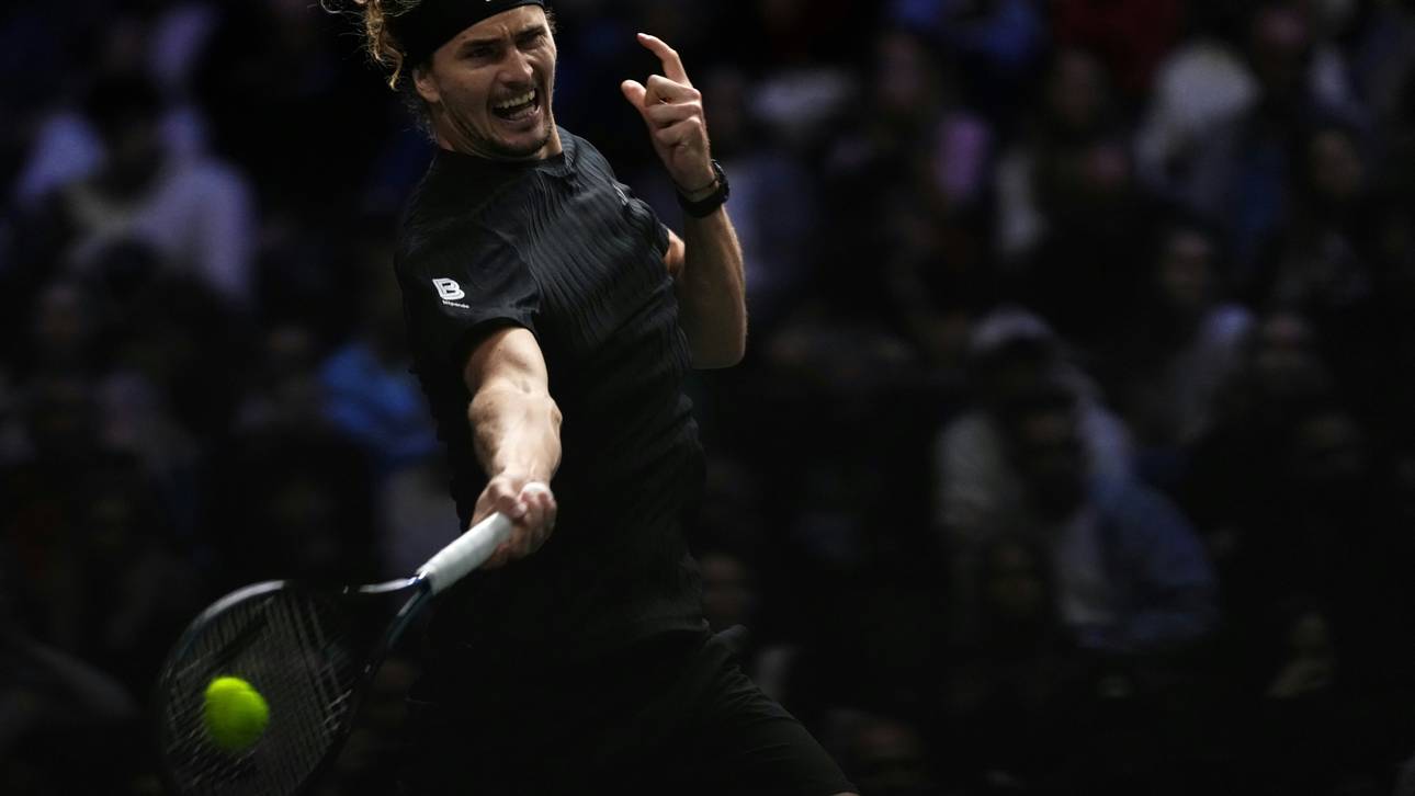 Alexander Zverev bei einer kraftvollen Vorhand