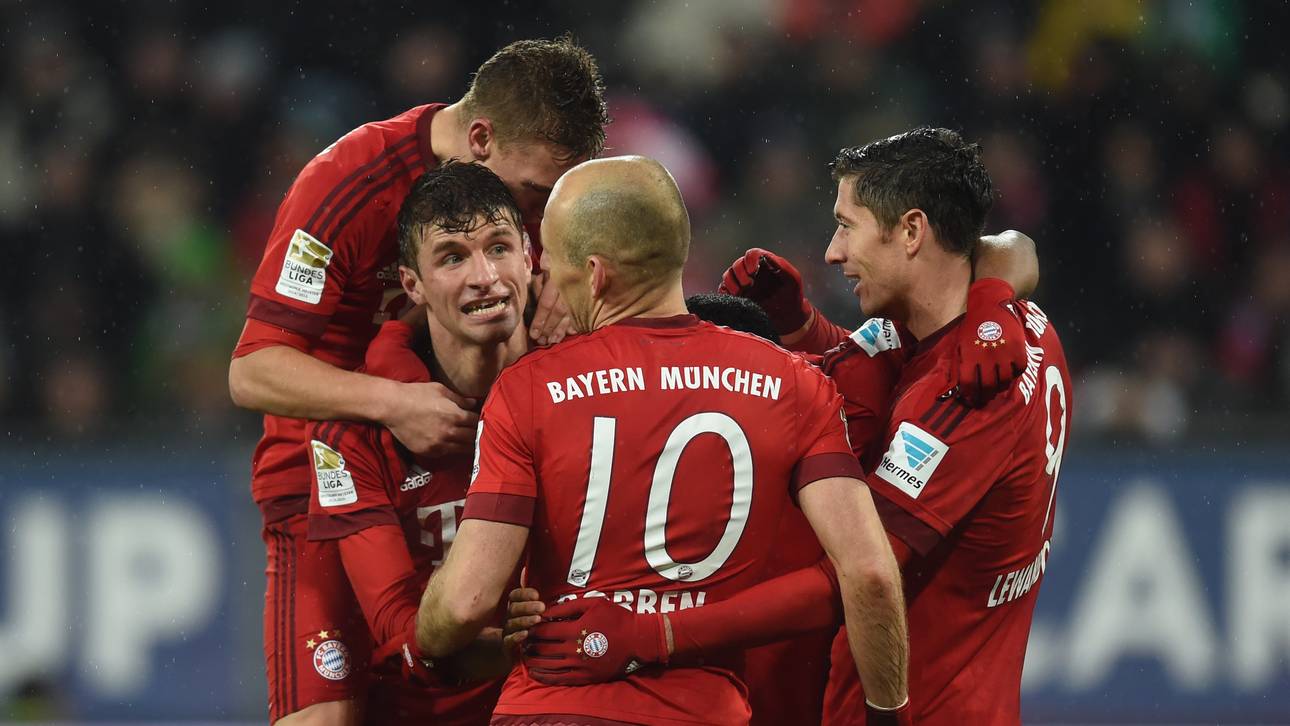 Akrobat Müller bewahrt FCB vor Pleite