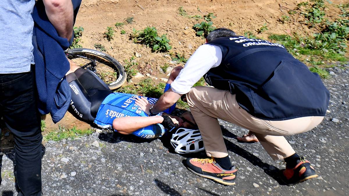 TOPSHOT-CYCLING-PARIS-ROUBAIX-2018