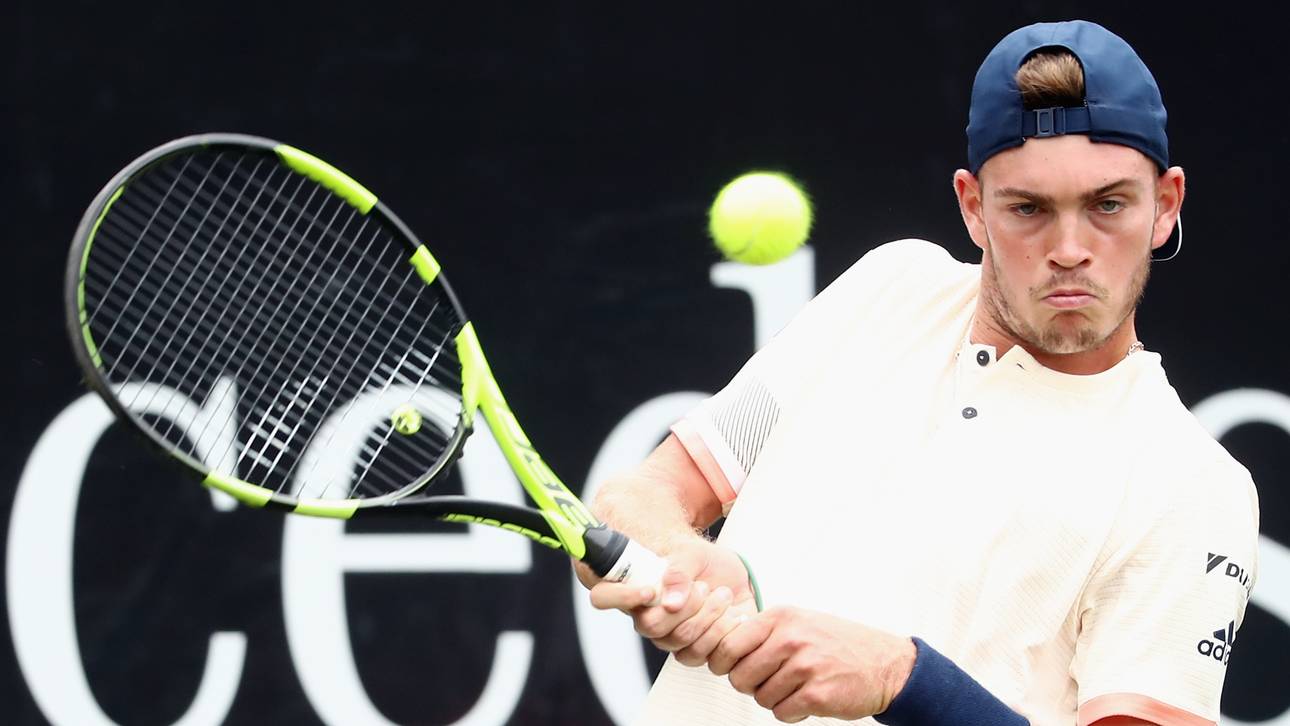 Marterer nach hartem Kampf weiter