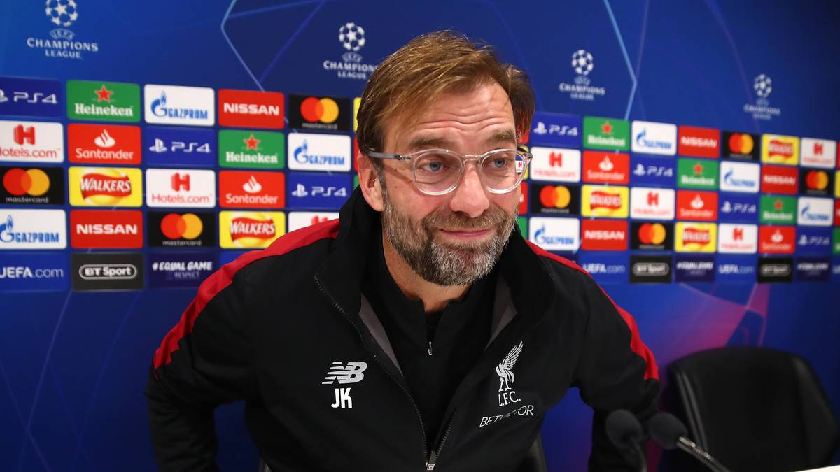 Klopp hat auch deshalb knapp die Nase vorn, weil er in Dortmund als absolut mitreißende Identifikationsfigur noch mehr aufging. Mittlerweile beim FC Liverpool auf gutem Weg, dort ähnlich erfolgreich zu werden