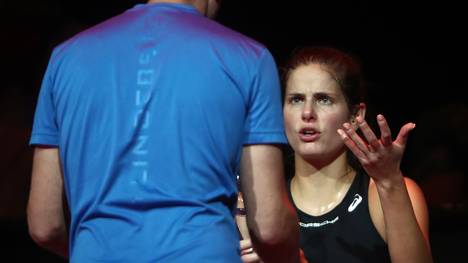 Tennis: Julia Görges vor Rätsel -  "Spüre meine Finger nicht"