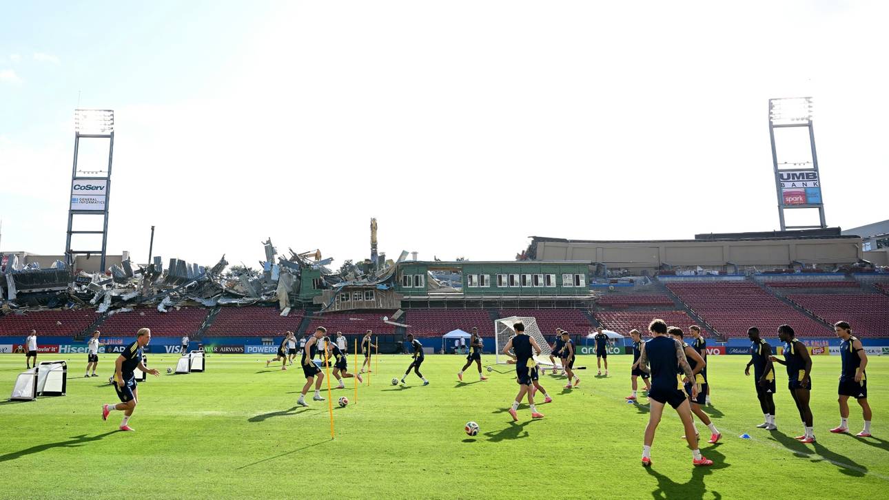 WM-Training in Trümmer-Stadion