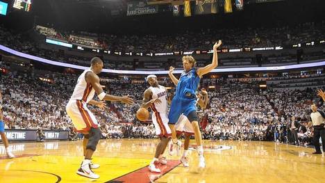 Dirk Nowitzki und die Mavericks bezwangen die Miami Heat im Finale