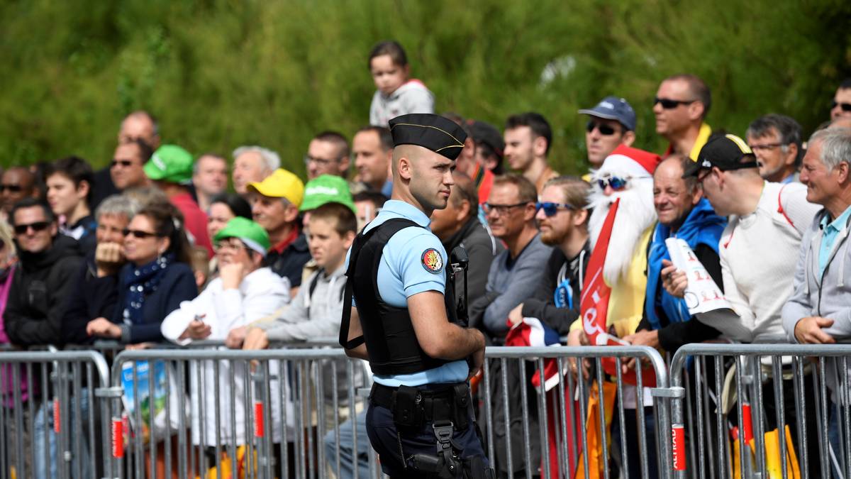 Natürlich wollen sich auch zahlreiche Fans den Auftakt der Tour nicht entgehen lassen