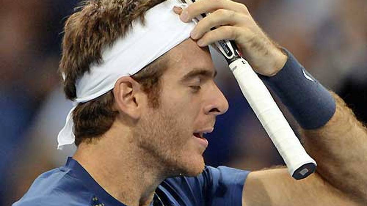 Diese Paris-Reise wird der argentinische Tennis-Star Juan Martín del Potro nicht so schnell vergessen: Als del Potro auf dem Bahnhof "Gare du Nord" wartenden Fans Autogramme gibt, schnappen sich Diebe seine Tasche - die unter anderem einen von Papst Franziskus gesegneten Rosenkranz, seinen Pass und Bargeld enthielt  