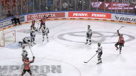Die Highlights der Eishockey-Partie Kölner Haie - Eisbären Berlin aus der DEL im Video. 