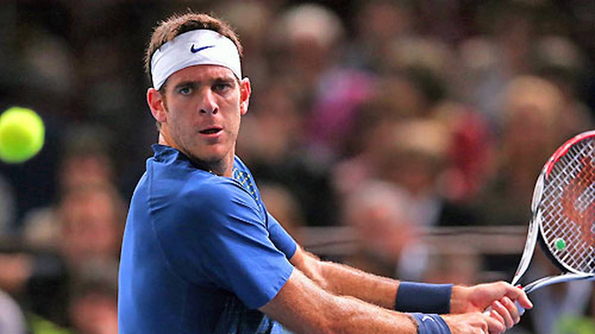 "Ich war gerade beim Check-In für die Zugfahrt, als ich um ein Autogramm gebeten wurde. Ich habe mich umgedreht, um zu unterschreiben, und binnen 20 Sekunden war meine Tasche gestohlen", sagte del Potro 