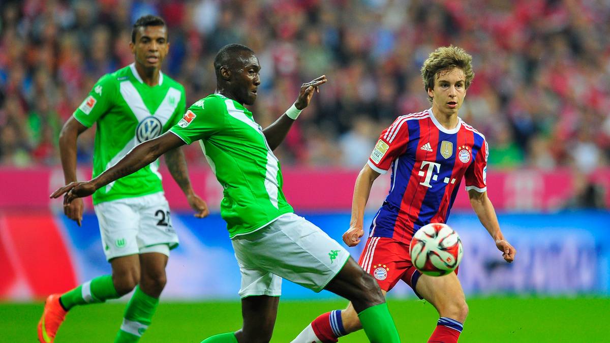 2014/15 - Bayern München - VfL Wolfsburg: Nach lediglich zwei Niederlagen in der gesamten Vorsaison ist der FC Bayern zum Auftakt der Saison 2014/15 haushoher Favorit gegen den VfL Wolfsburg. Auf Seiten der Bayern liefert Youngster Gianluca Gaudino eine überzeugende Leistung ab, für die er anschließend mit Lob überschüttet wird
