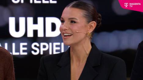 MagentaTV hat die Doku-Serie "Wontorras World Cup – Vater. Tochter. WM." produziert. Laura Wontorra spricht über die erstmalige Zusammenarbeit mit ihrem Vater Jörg.