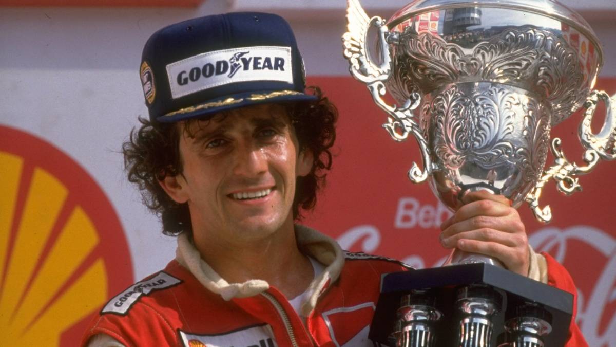 Mit dem McLaren-Team feierte er in der Königsklasse die größten Erfolge. Der Franzose ging analytisch an die Rennen heran und handelte sich mit seiner schlauen Fahrweise den Spitznamen Professor ein. Mit Senna duellierte er sich nicht nur auf der Rennstrecke, sondern auch in den Medien