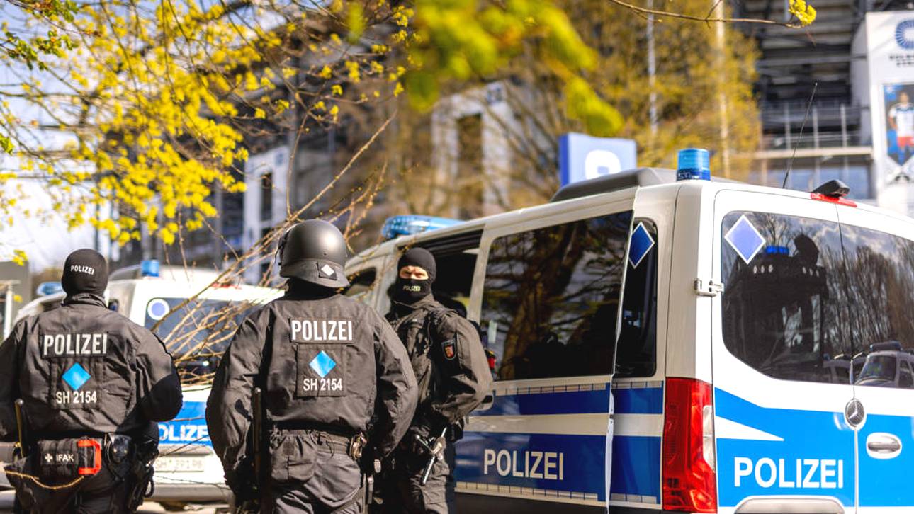 HSV-Anhänger greifen Pauli-Fans an