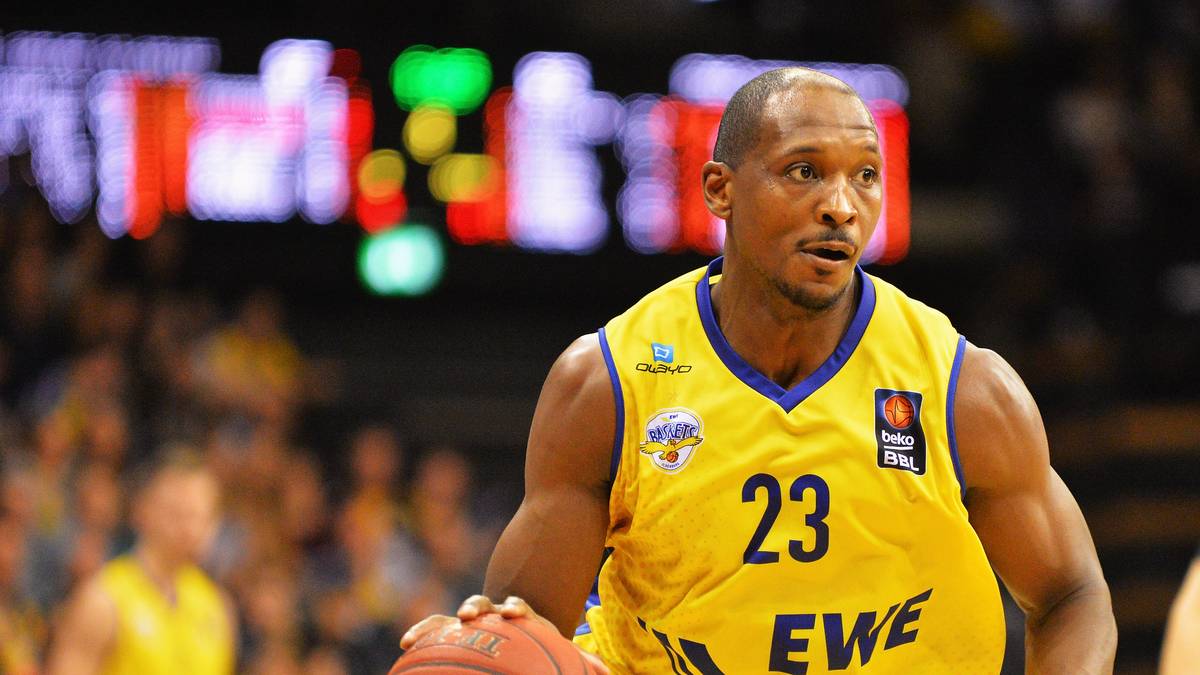 "Mr. Oldenburg" Rickey Paulding ist auch im zehnten Jahr die Konstante im Oldenburger Spiel. Durchschnittlich 16 Punkte pro Partie steuerte der 34-Jährige in der regulären Saison bei. Außerdem geht Paulding als Vorbild in Sachen Einstellung und Leidenschaft bei den Oldenburgern voran