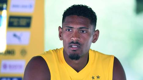 Sébastien Haller spricht über seinen Comeback-Zeitplan, gibt ein Update zu seinem aktuellem Zustand und liefert Einblicke in seine Behandlung. Außerdem verrät er, warum er sich trotz seiner Erkrankung glücklich schätzt.