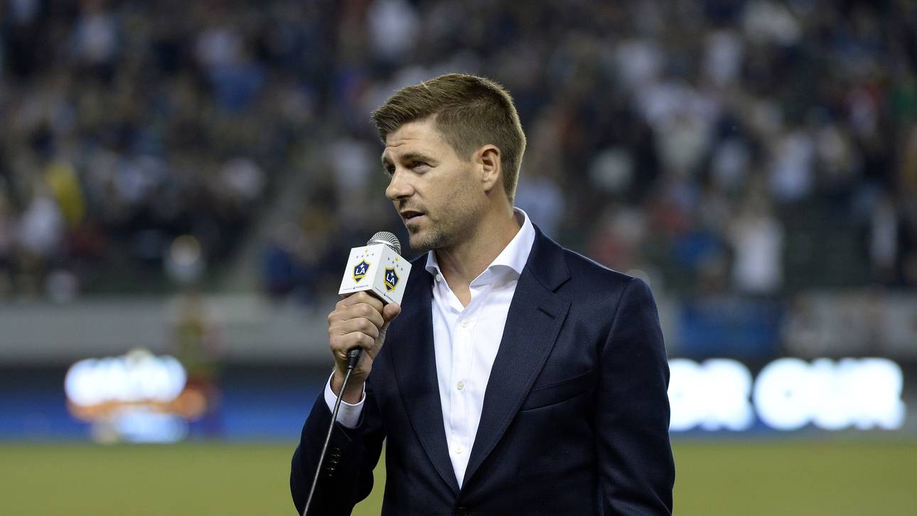 Gerrard von Galaxy-Fans gefeiert
