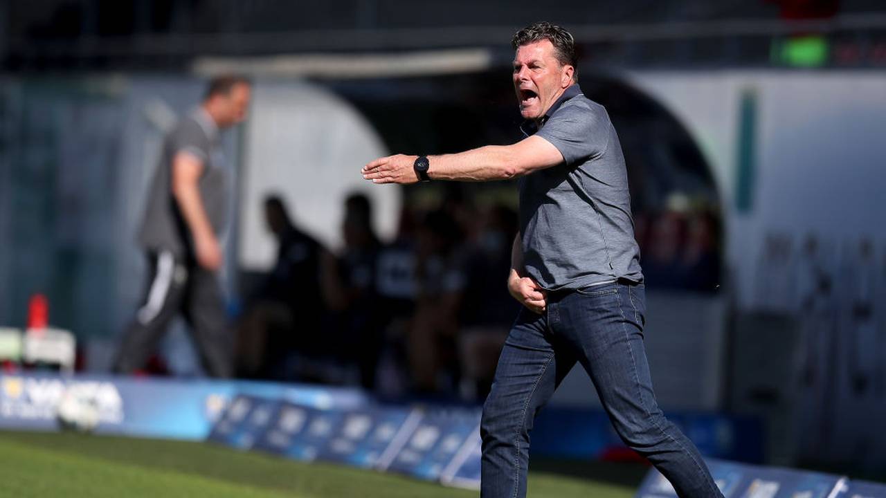 Nach verpasstem Aufstieg: HSV-Fans fordern Hecking-Verbleib