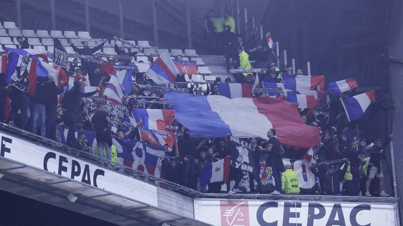Nazi-Grüße! Verein verurteilt Fans