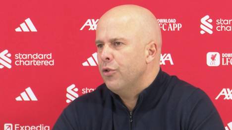 Trainer Arne Slot lobt die Liverpool- und Wolverhampton-Fans und hebt die besondere Kulisse in der 18. sowie 20. Minute in der gestrigen Premier League-Begegnung hervor.