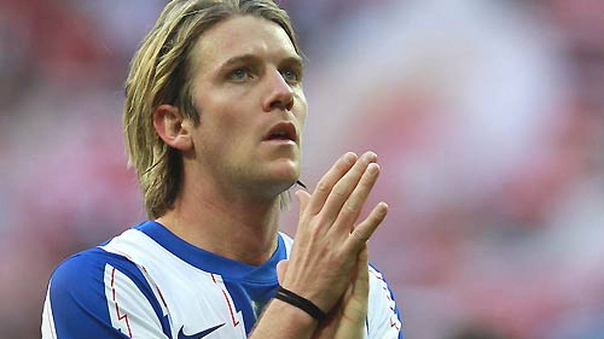 Ex-Hertha-Profi Peter Niemeyer wird im Dezember 2011 Opfer eines Wohnungseinbruchs. Nachts dringen Unbekannte in die Wohnung des Mittelfeldspielers ein und stehlen Schmuck und Geld im Wert von mehreren Tausend Euro