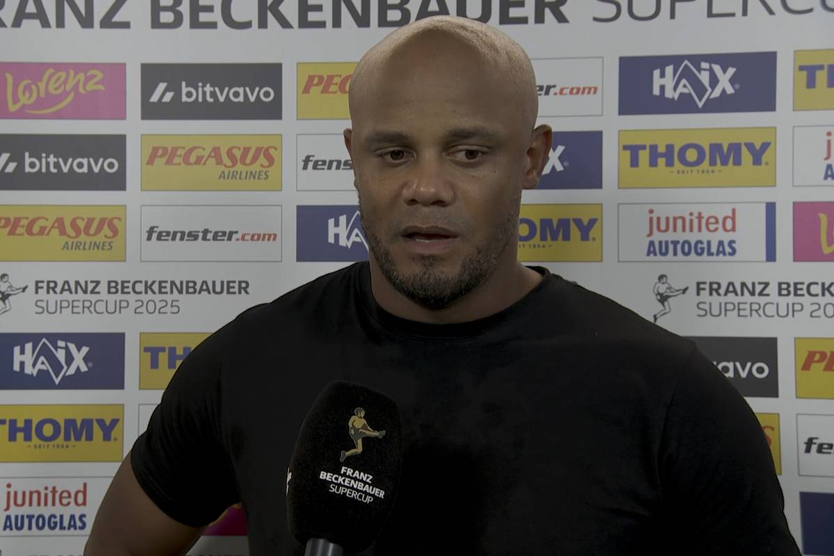 Der FC Bayern gewinnt den Supercup gegen den VfB Stuttgart. Trainer Vincent Kompany schwärmt vor allem von einer Sache.