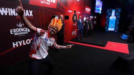 "The Heat" Damon Heta bringt den Glaspalast in Sindelfingen einmal in Stimmung - und wird das nach seinem Sieg am Freitagabend gegen Madars Razma am Samstag wiederholen dürfen. 