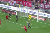 Kaiserslautern gibt gegen die SV Elversberg scheinbar das Spiel aus der Hand. Dann aber schlägt der Betze-Wahnsinn zu - mit einem sensationellen Volley und einer Last-Minute-Rettungstat.