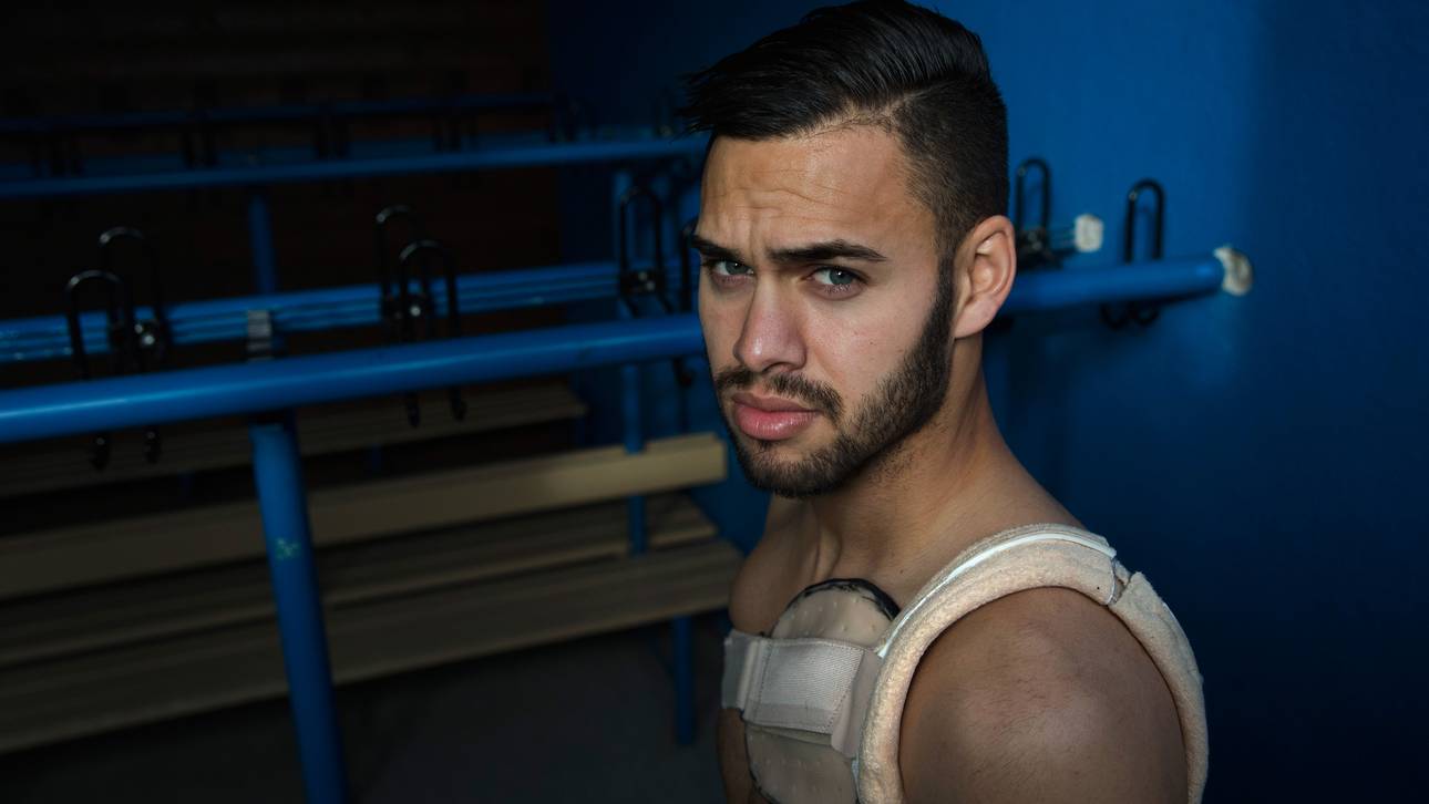 Kickers mustern Defibrillator-Profi aus