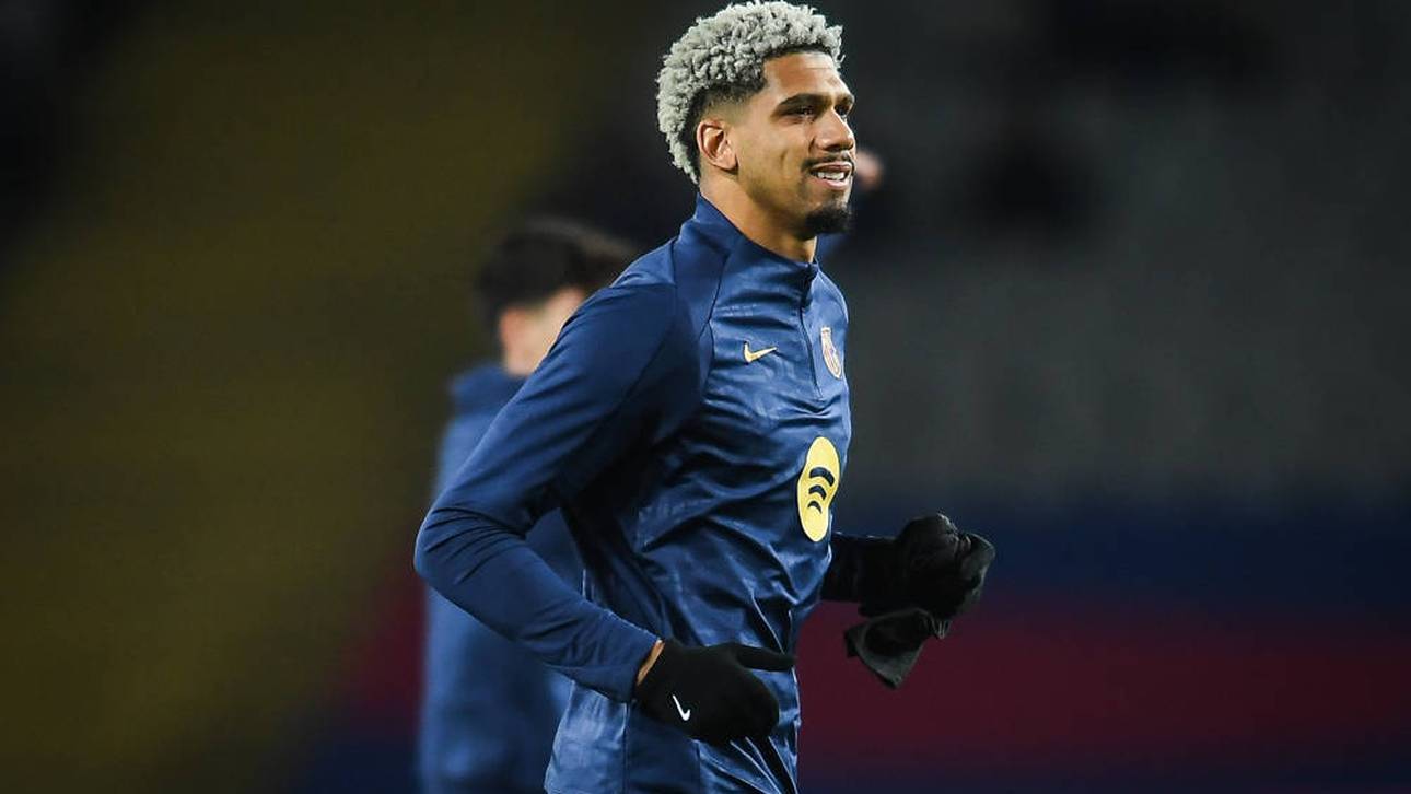 Ronald Araujo hat gleich doppelt Grund zur Freude