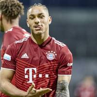 Beim FC Bayern laufen bereits die Planungen für die kommende Saison. Ein Youngster könnte zum FCB zurückkehren - zumindest vorerst. 