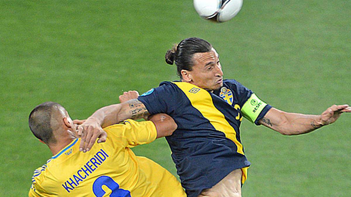 Forderungen kann der Ausnahme-Stürmer überhaupt nicht leiden. Zu einem Jugendtrainer, der mehr Disziplin verlangt, sagt der Schwede: "Denkst du, du bist meine Mutter?!"