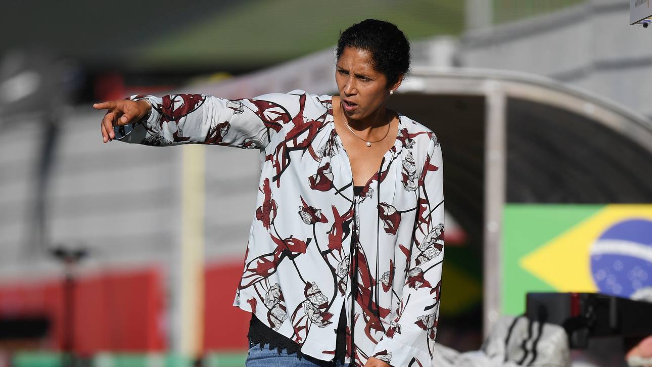 Frauen: Jones von Kritik genervt