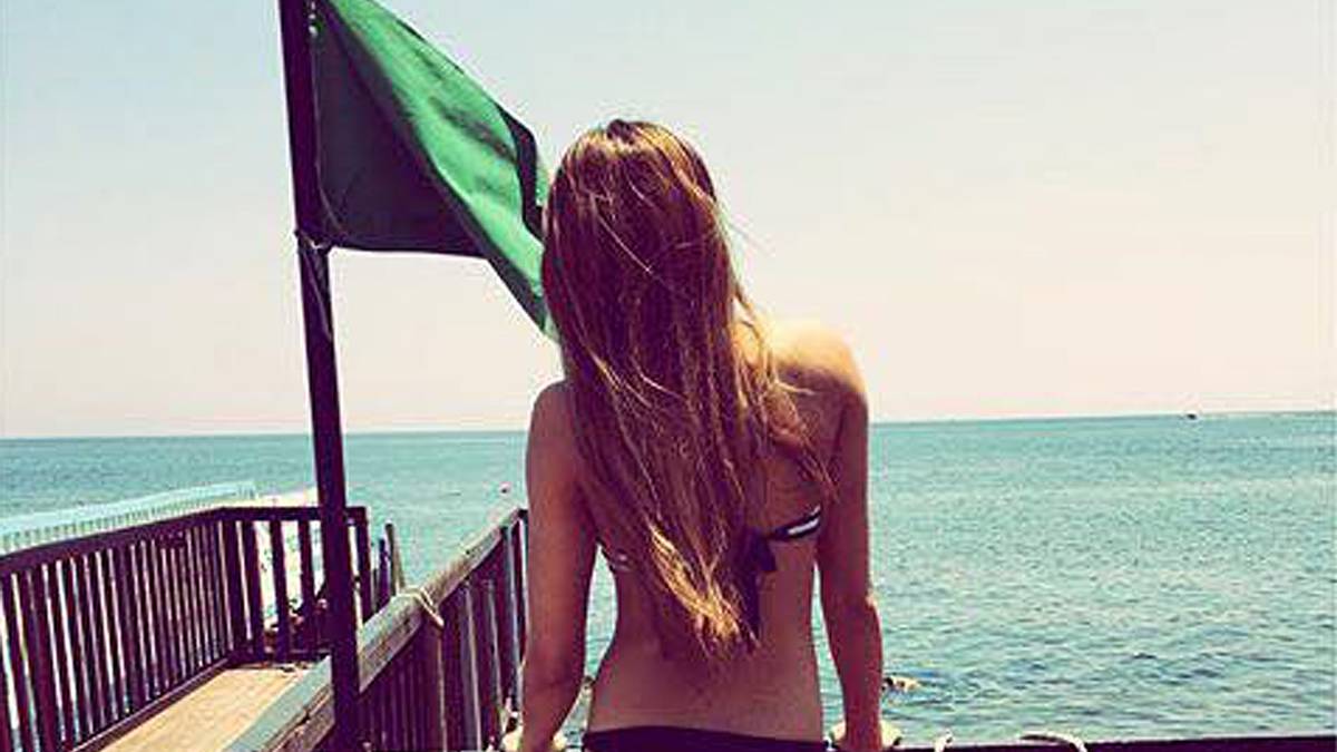 ... aber auch auf freizügigen Facebook-Fotos fühlt sie sich offensichtlich wohl