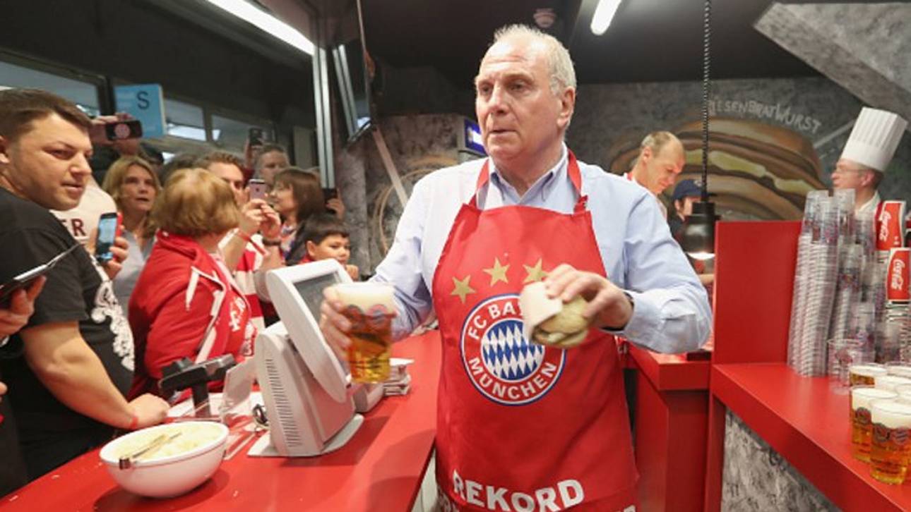 Hoeneß schmeißt Party für FCB-Fans