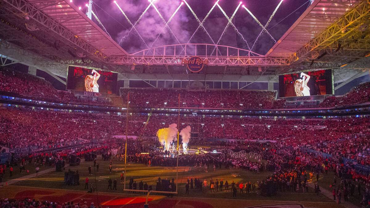 Finaler Showdown in Arizona! Beim Super Bowl LVII steht dieses Jahr Popstar Rihanna als Headliner in der Halbzeit auf der berühmt-berüchtigten Super-Bowl-Bühne