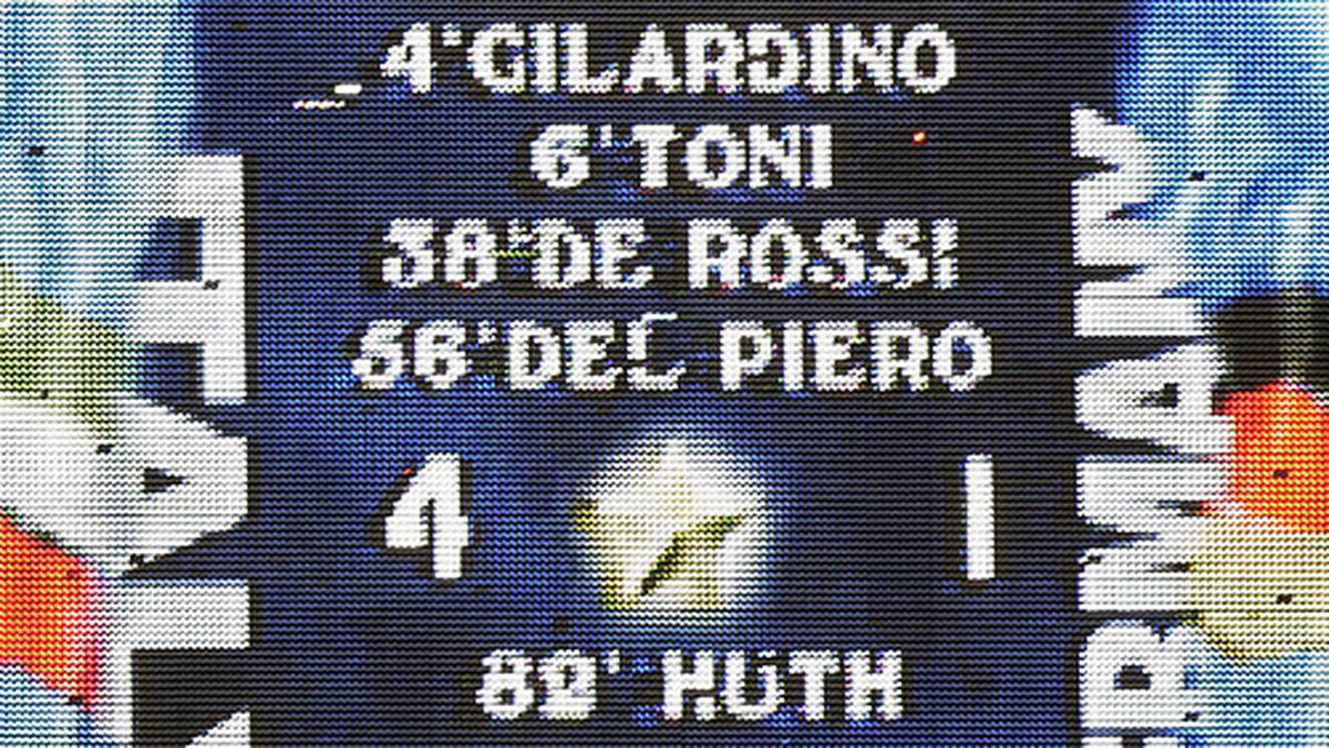 Deutschland kommt gehörig unter die Räder, Robert Huth gelingt lediglich der Ehrentreffer. Immerhin ist die Begegnung für das DFB-Team eine Art Weckruf zu einer erfolgreichen Heim-WM, bis Italien erneut im Weg steht. Aber dazu später mehr...