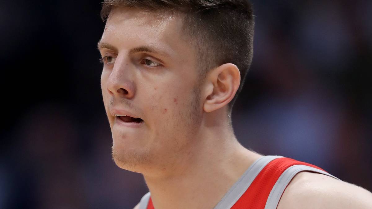 In der NBA hat er seit 2018 insgesamt 221 Minuten Spielzeit gesammelt und dabei knapp zwei Punkte, 1,7 Rebounds und 0,5 Assists beigesteuert. In der kommenden Saison möchte er nun den nächsten Schritt zu einem vollwertigen Kader-Mitglied machen, verzichtet deshalb sogar auf die WM