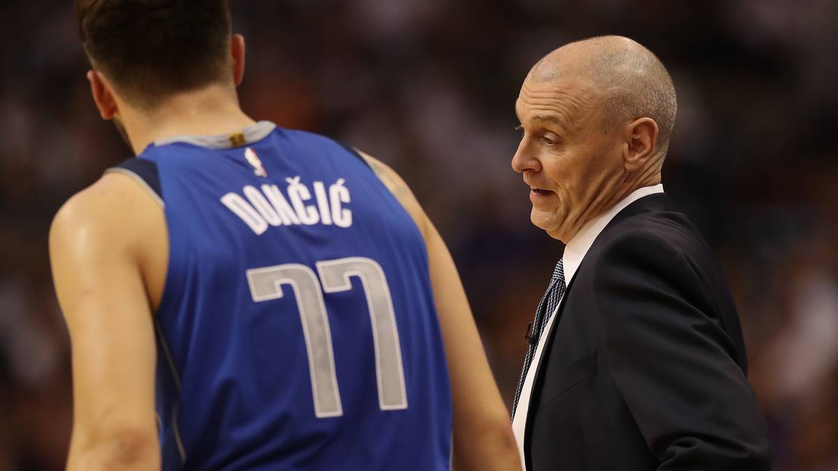 RICK CARLISLE: Der Meistercoach von 2011 genießt bei Mavs-Besitzer Marc Cuban großes Ansehen. In der kommenden Spielzeit muss er zeigen, dass er mit Porzingis und Doncic gleich zwei Ausnahmespieler auf die nächste Stufe führen kann