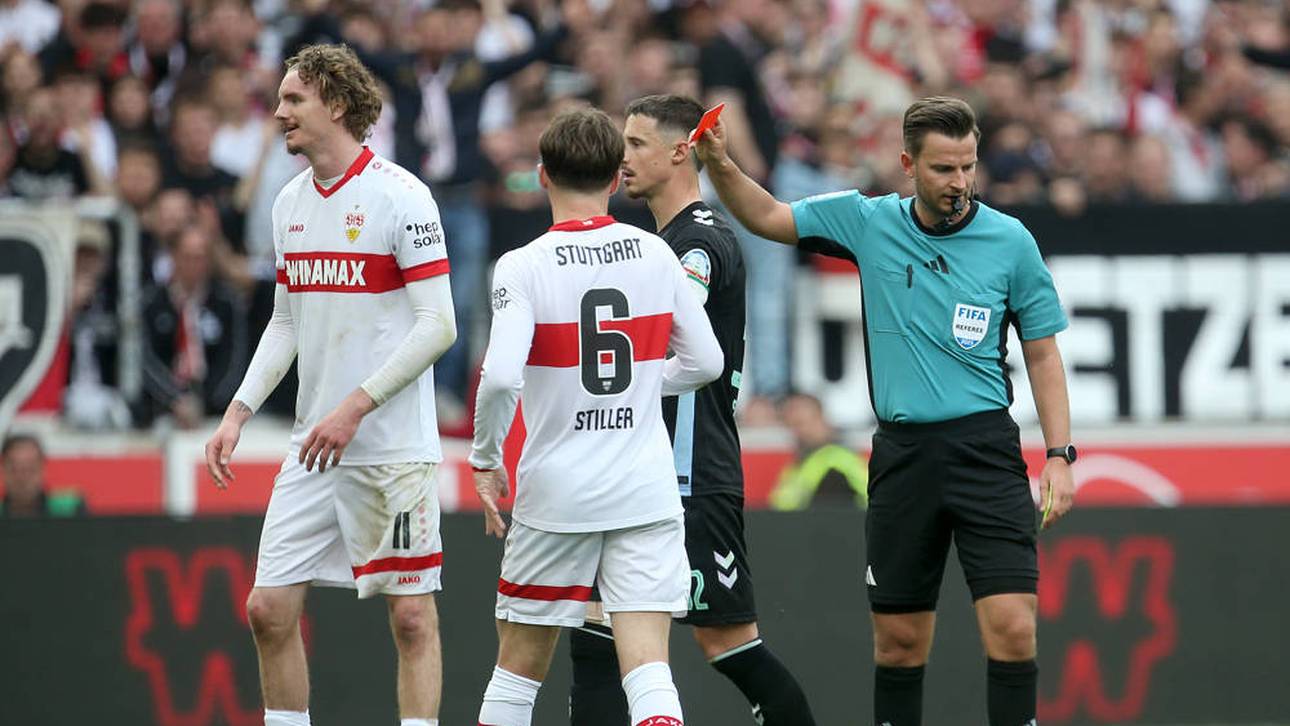 Nick Woltemade (l.) verstand nach seinem Platzverweis die Welt nicht mehr